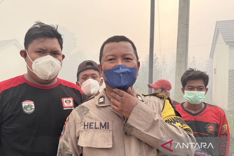 Kabut Asap Karhutla Makin Pekat, Warga Aeropolis Banjarba...