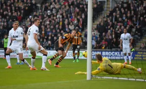 Liga Inggris: Manchester United Tersungkur di Kandang Hull, Tottenham Dipermalukan Brentford