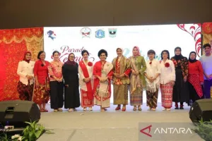 Melestarikan Budaya Lewat Festival Merah Putih