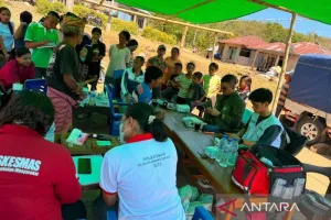 Relawan Medis UMI Makassar Tembus Pegunungan Manggarai, Bantu Warga Terdampak Bencana.