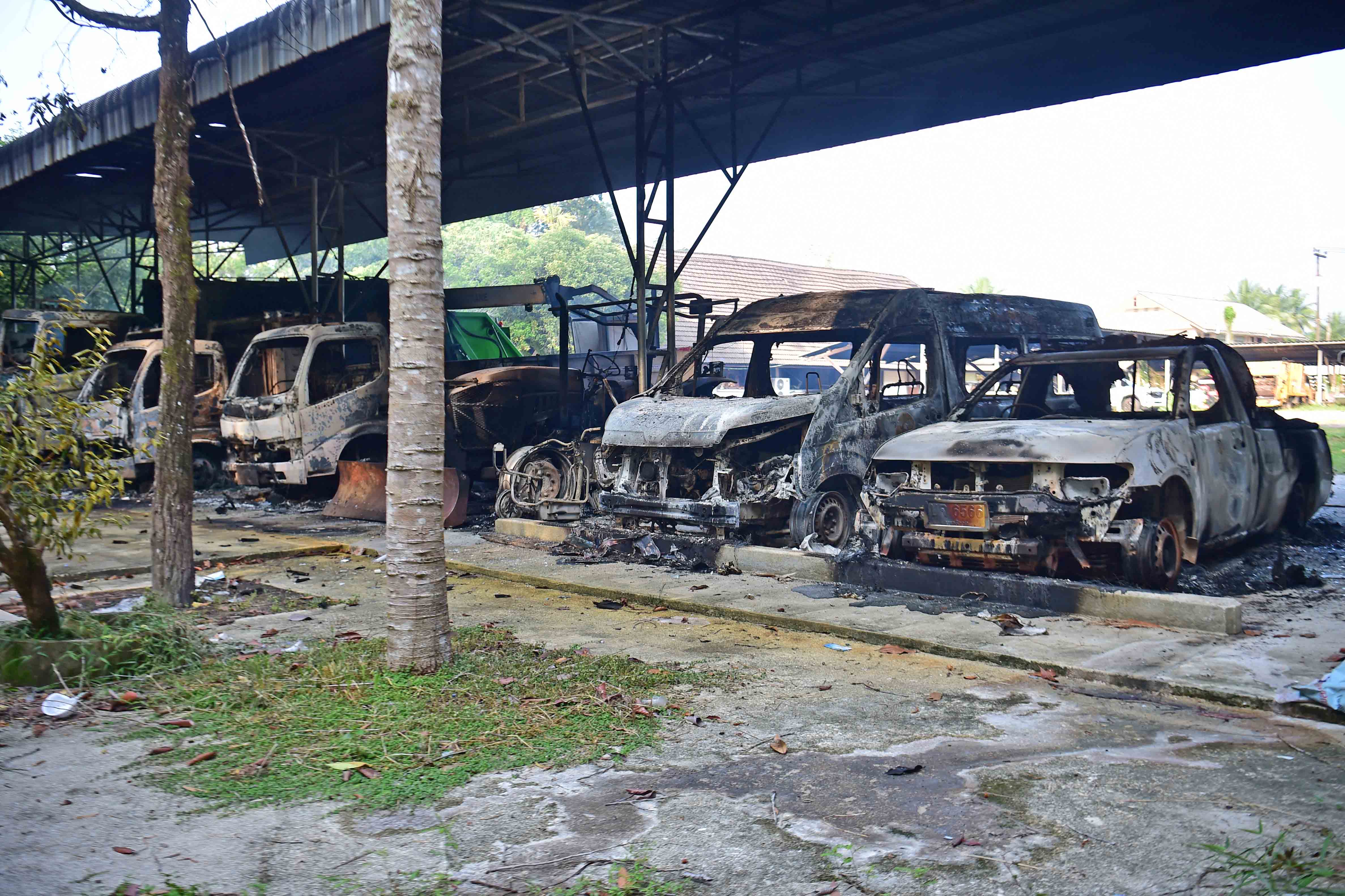 Tiga Terluka dalam Puluhan Serangan di Tailan Selatan