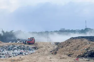 Tim Gabungan Kendalikan Titik Api di TPSA Ciniru Kuningan