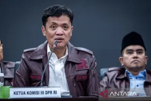 Dalang Karhutla Diburu! Komisi III DPR Apresiasi Langkah Tegas Polri