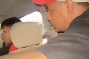Debt Collector Paksa Masuk ke Dalam Mobil, Piting Leher dan Ancam Pengemudi