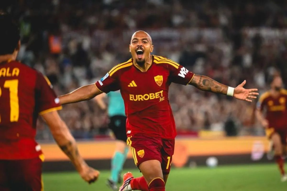Donyell Malen Menggila! AS Roma Bantai Fiorentina 4-0 Tan...