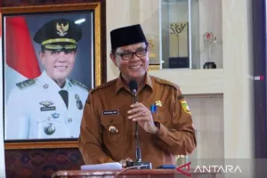 Pilkades Serentak Sumbawa: Bupati Minta Kompetisi Sehat Tanpa Permusuhan