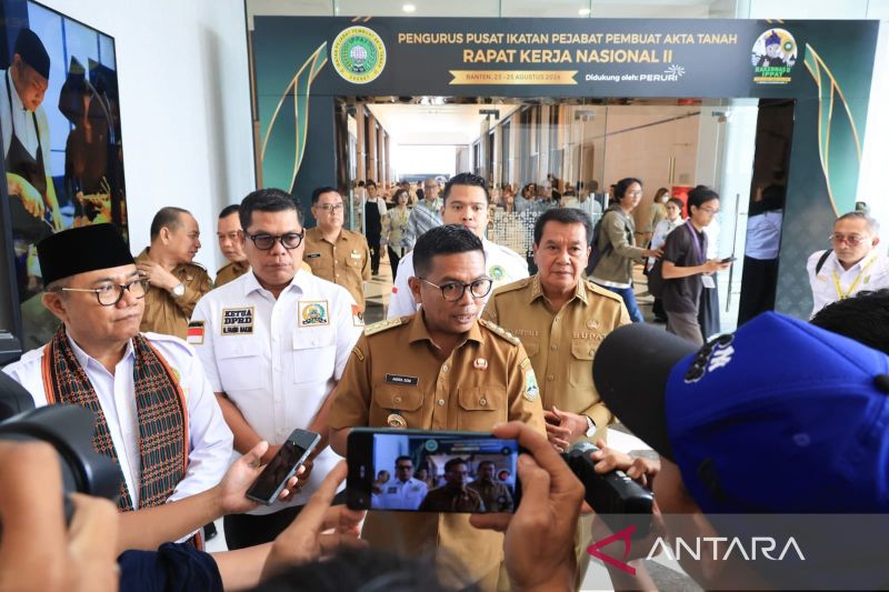 Terobosan Baru Banten! Gubernur Targetkan Pelayanan Perta...