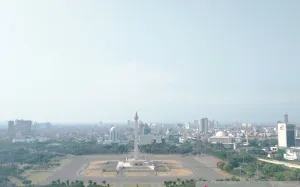 Cerah dari Pagi tapi Guyur Hujan Malam Hari! Intip Prakiraan Cuaca Jakarta Hari Ini!