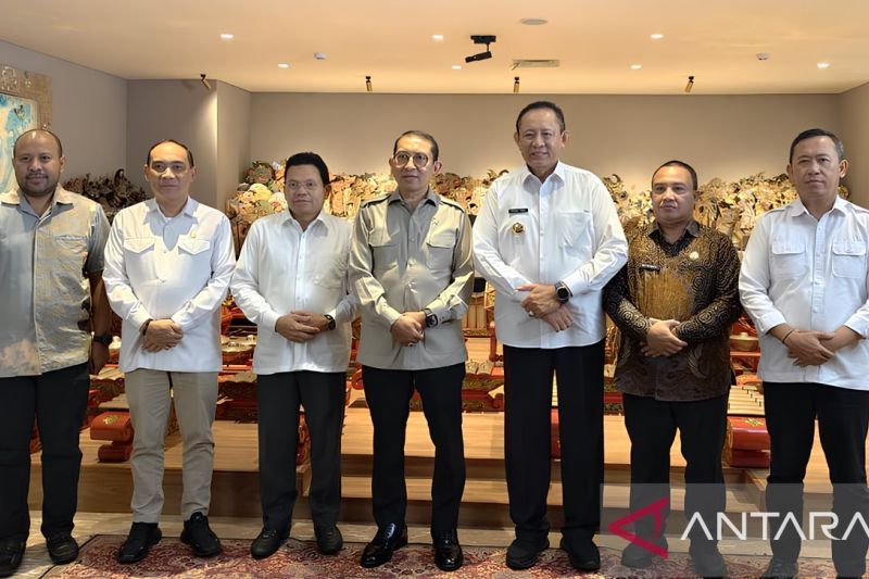 Gorontalo Usulkan Sastrawan H.B. Jassin dan Tokoh Kesehat...