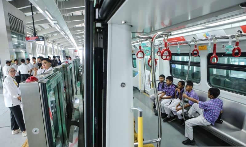 Peresmian LRT Kelapa Gading-Manggarai Ditunda, Pemprov DK...