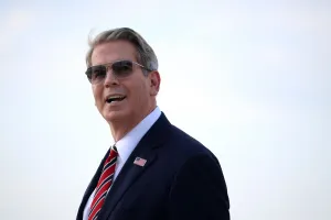 Amerika Serikat Perketat Tekanan Ekonomi terhadap Iran