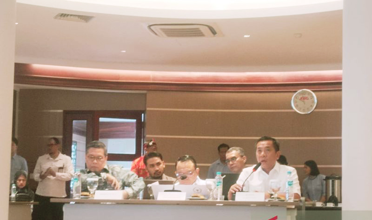 Bupati Karawang Aep Syaepuloh Dorong Penyerapan Tenaga Kerja Lokal di Kawasan Industri