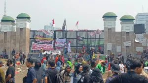 Demo AMPB di DPR Membuah Ha...