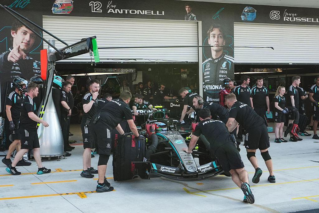 Formula 1: Mercedes Dapat Upgrade Mesin,  Red Bull Justru...