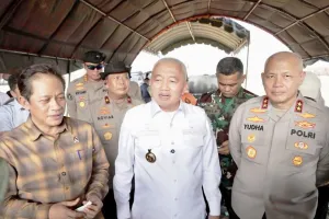 Gubernur Kalsel Minta Penanganan Karhutla Banjarbaru Dipercepat dan Atasi Krisis Air