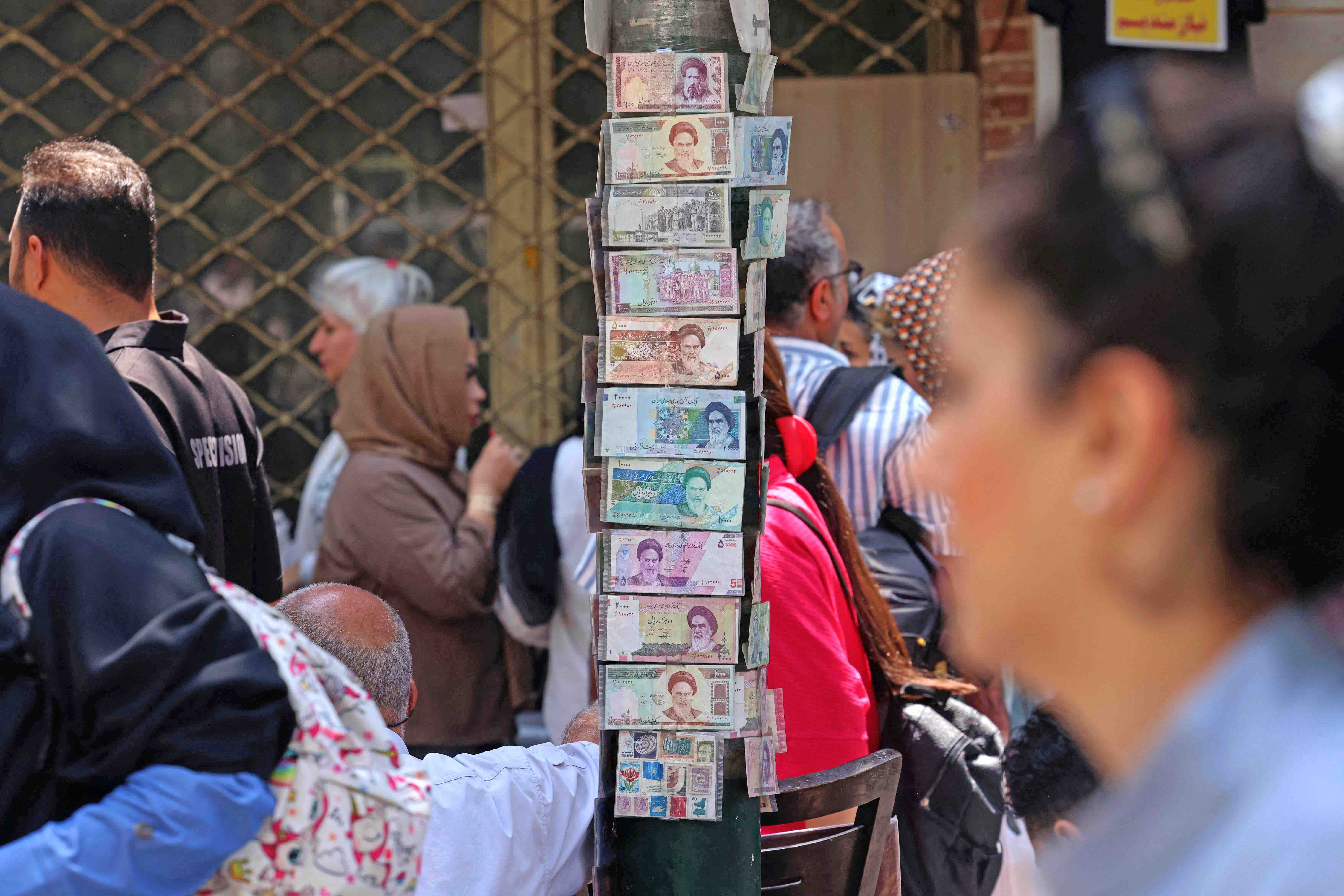 Kondisi Terburuk Ekonomi Iran: Antara Sanksi Barat dan Ke...