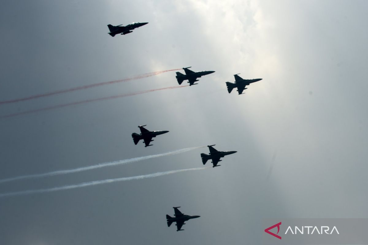 Bukan Situasi Darurat! Ini Misi 3 F-16 Fighting Falcon TNI AU di Atas Langit Jakarta