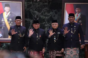Gubernur Pramono Kukuhkan F...
