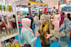 Kearifan Lokal Jadi Mesin Cuan, Produk Solok dari Rendang hingga Tikar Pandan Mulai Kuasai Pasar Nasional