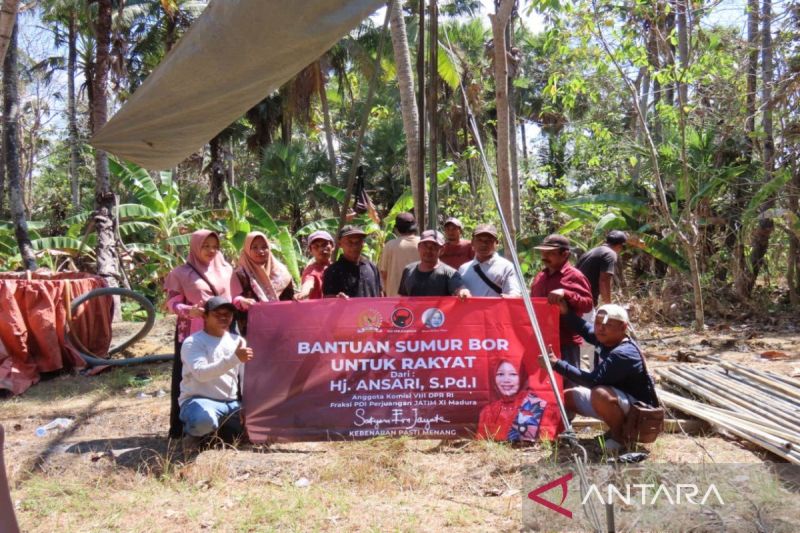 Kekeringan Melanda Pamekasan, Anggota DPR Turun Tangan Ba...