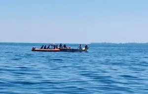 KKP Ringkus Komplotan Penge...