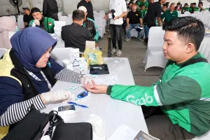 Lebih dari 300 Pengemudi di Bandung Jalani Cek Kesehatan Gratis