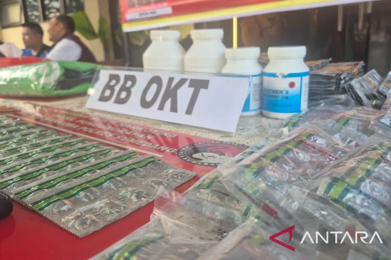 Terbongkar! Petugas Bank Keliling di Sumedang Ternyata Ba...