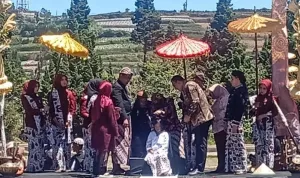Tradisi Unik Dieng Culture Festival 2026, 13 Anak Rambut Gimbal Jalani Ruwatan