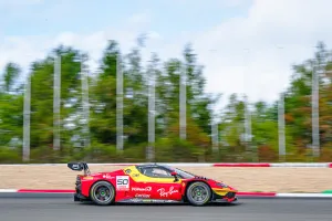 Gambar untuk berita: Dikepung Raksasa Jerman! Sean Gelael dan Ferrari Nekat Bidik 5 Besar di Nurburgring