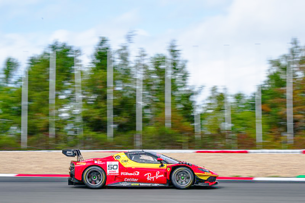 Dikepung Raksasa Jerman! Sean Gelael dan Ferrari Nekat Bidik 5 Besar di Nurburgring