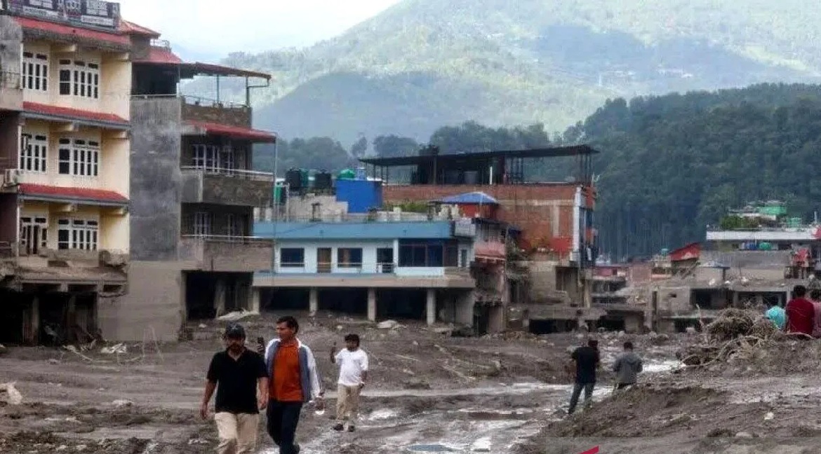 India Siaga! Gletser Himalaya Dipantau Ketat Usai Banjir Dahsyat Tewaskan 682 Orang