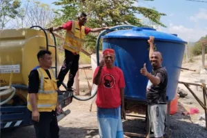 Kementerian Pekerjaan Umum Perkuat Layanan Air Bersih untuk Pengungsi Pulau Flores