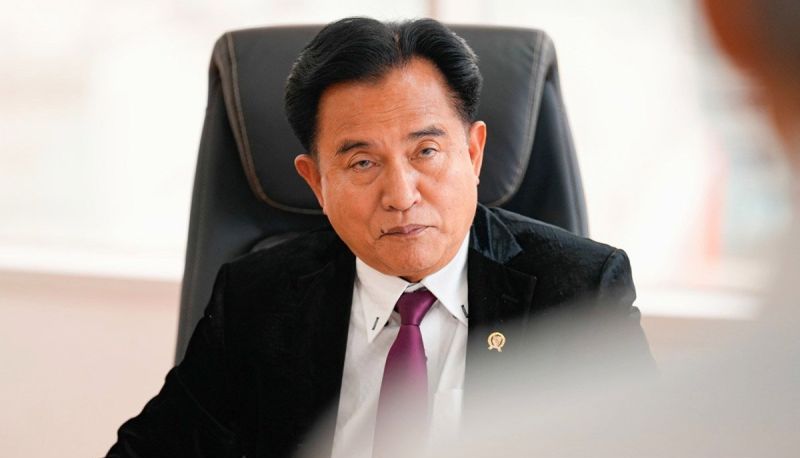 Menko Yusril: Warga Jangan Terprovokasi terkait Kericuhan...
