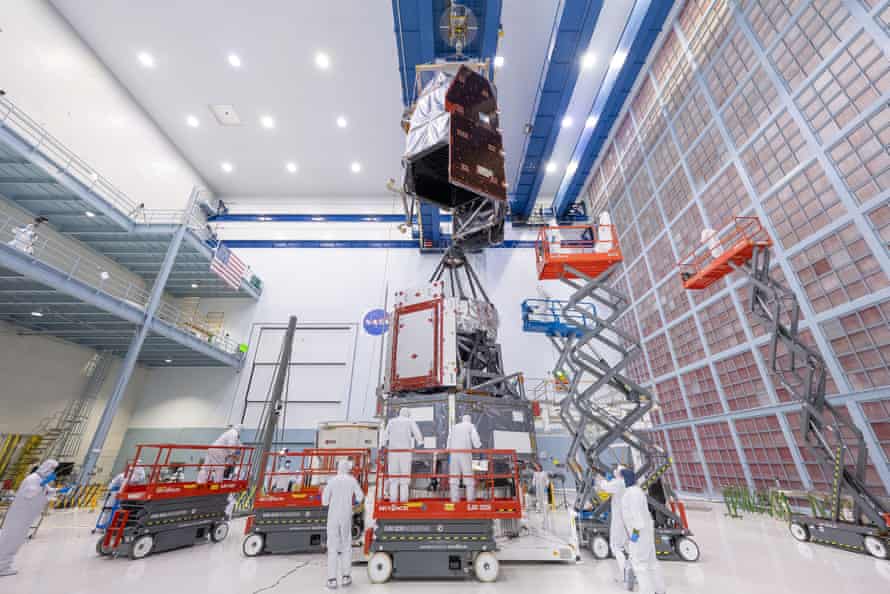 NASA Akhirnya Luncurkan Teleskop Luar Angkasa Roman  