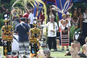 Pramono Anung Membuka Canis...