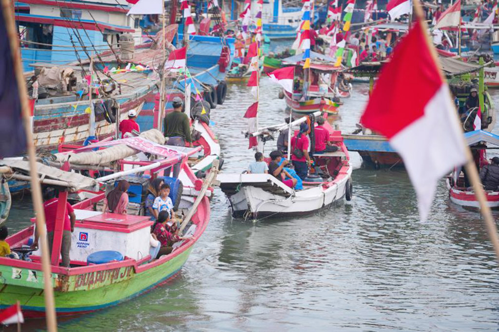 Ribuan Peserta dan Warga Meriahkan Festival Perahu Kalibaru 2026 
