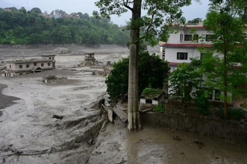 Tragedi Banjir Nepal-China Makin Parah, 633 Orang Tewas dan 3.000 Masih Hilang