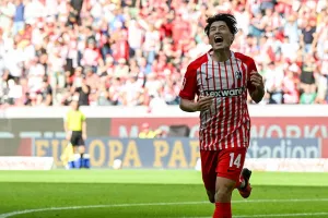 Bundesliga Jerman: Hat-trick Yuito Suzuki Antar Freiburg Hancurkan Bremen, Schalke Tumbang