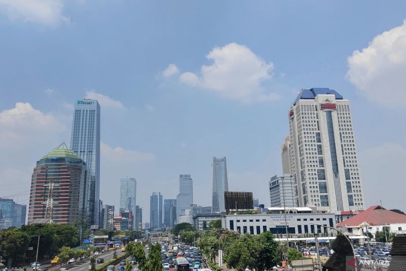 Cuaca Jakarta Senin Bikin Lega, Mayoritas Wilayah Dipredi...