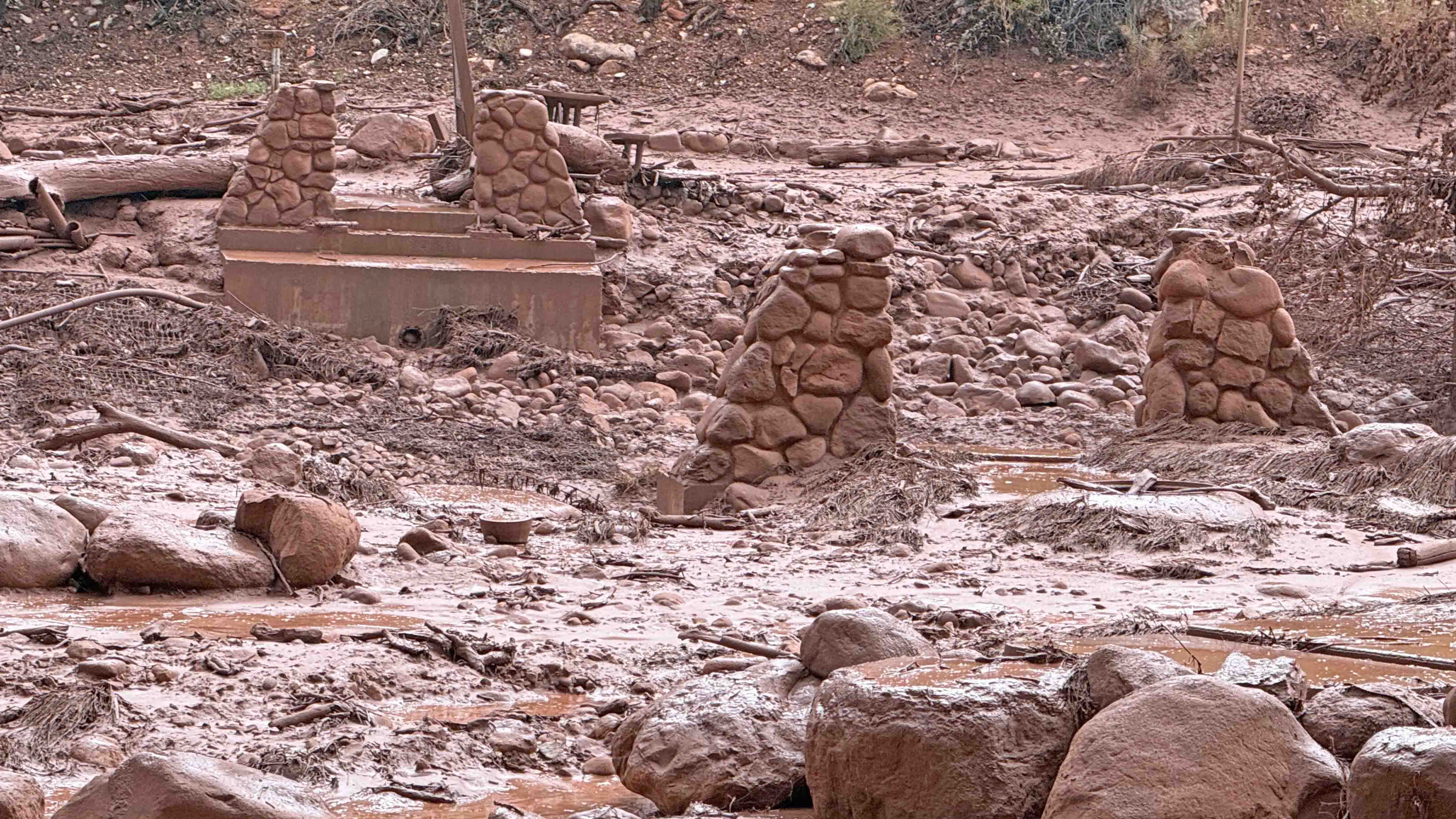 Grand Canyon Diamuk Banjir Bandang, 20 Orang Lenyap Ditel...