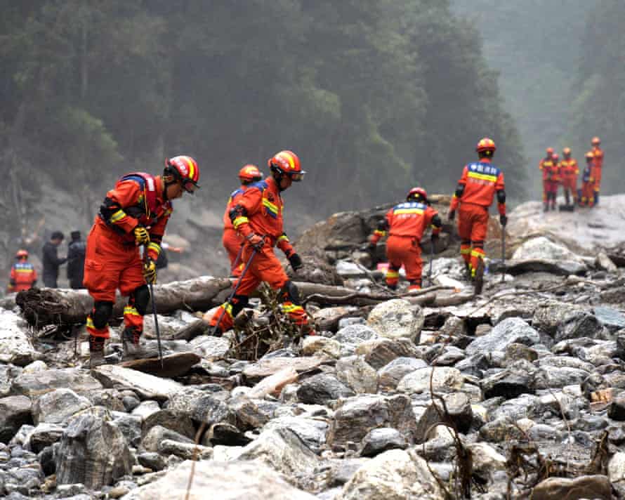 Korban Tewas Banjir Nepal-Tibet Capai 804 Orang dan 3.048  Hilang, Jenazah Mulai Dikuburkan