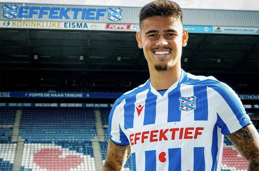 Mees Hilgers Resmi Berseragam SC Heerenveen