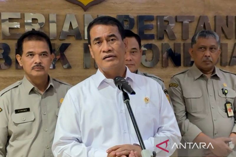 Mentan Amran Bertindak Tegas! 13 Pejabat Kementan Dicopot...