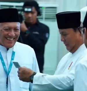 Prabowo Jadi Anggota NU Seumur Hidup, Penuhi Janji Ambil Kartu Anggota di Penutupan Muktamar Jombang