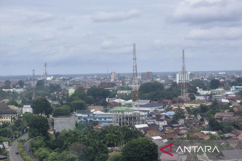 Siap-Siap Payung! BMKG Prediksi Hujan Ringan Guyur Sejuml...