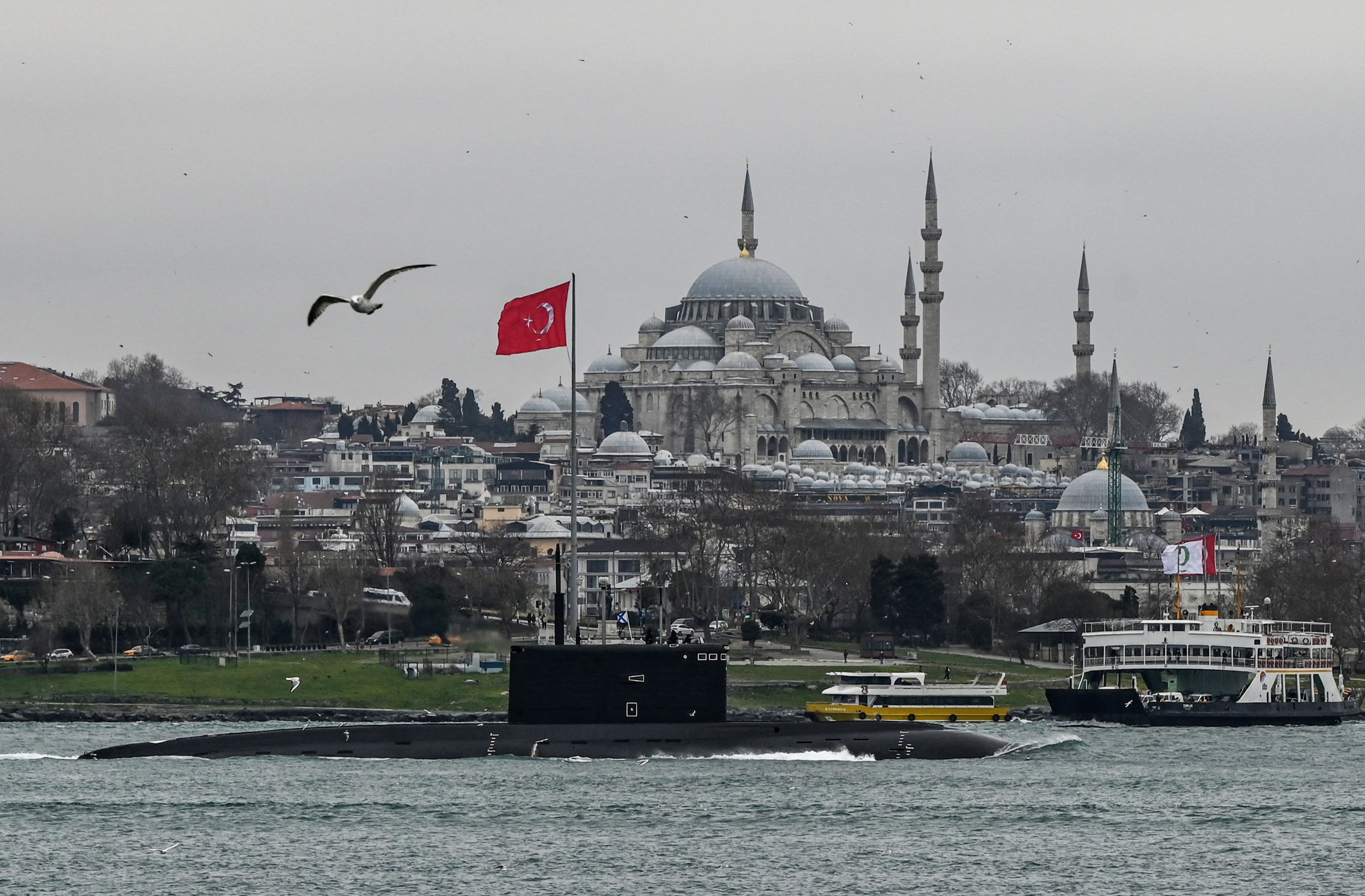 Turki Protes Keras Kapal Kargo Terkena Serangan Drone Ukr...