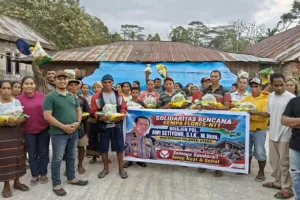 Bantuan 500 Paket Sembako untuk Korban Gempa Flores