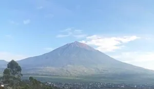 Jalur Pendakian Gunung Kerinci Ditutup demi Antisipasi Karhutla