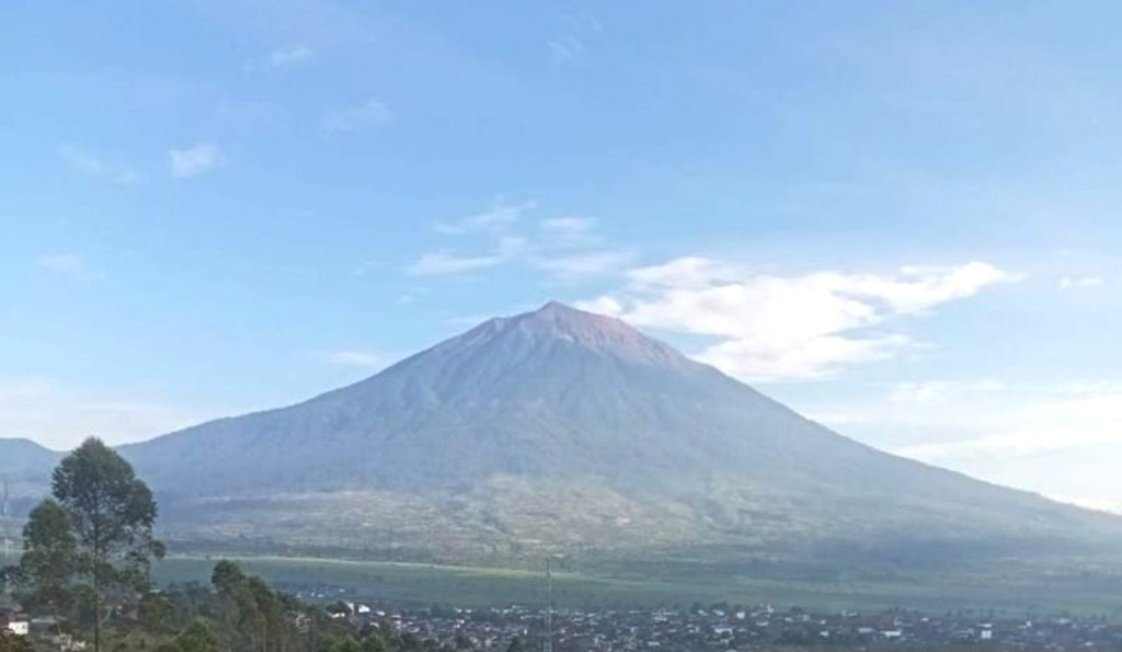 Jalur Pendakian Gunung Kerinci Ditutup demi Antisipasi Karhutla