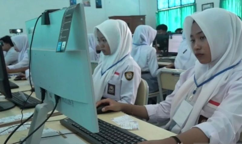 Kemendikdasmen Izinkan Dana BOS Reguler Bisa untuk Penyel...